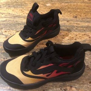 VANS UltraRange Rapidweld, Flame/ black. Size 11T